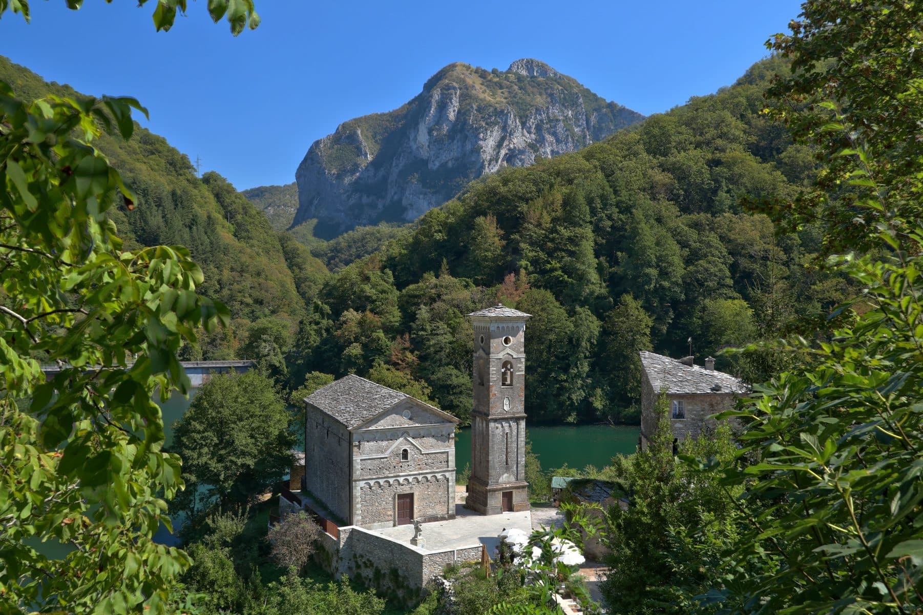 Isola Santa